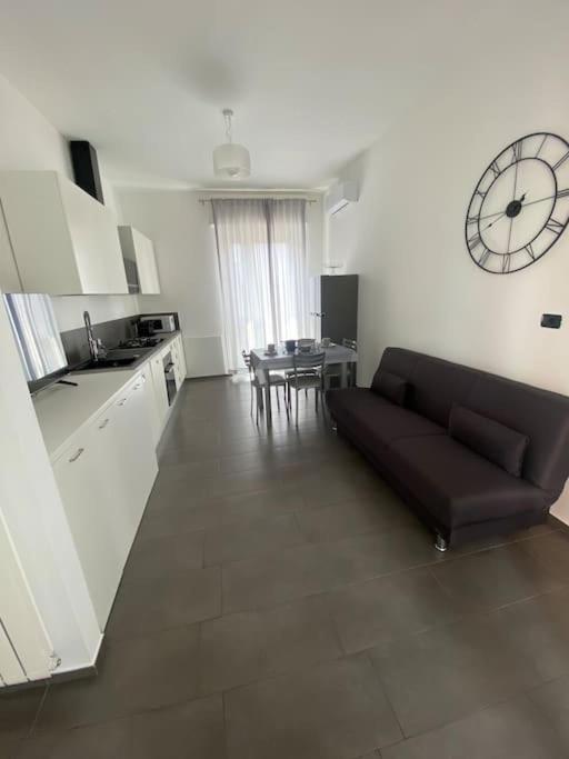 Nice House Luminoso Con Terrazzo Gallarate Exterior foto